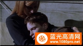 男孩别哭/没哭声的抉择/男孩不哭[中字]1999.BluRay.1080p.AVC.DTS-HD.MA5.1-CHDBits 37.31G-5.jpg