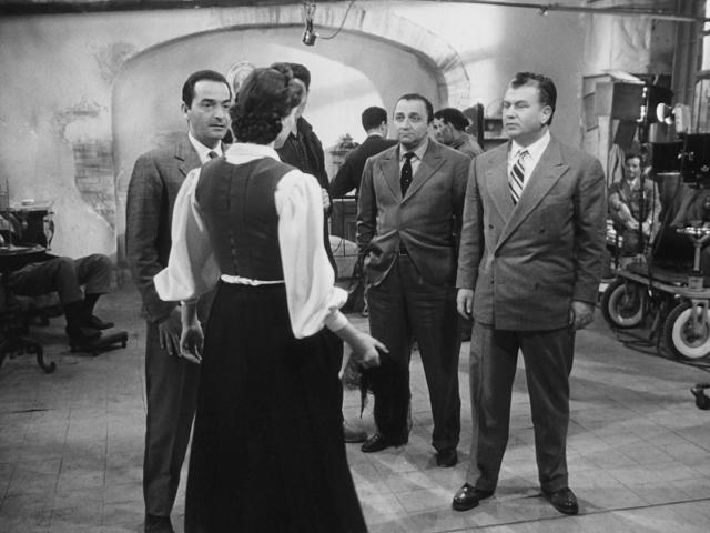 不戴茶花的茶花女 The.Lady.Without.Camelias.1953.ITALIAN.1080p.BluRay.x264-EA 9.26GB