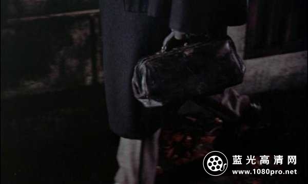 科学怪人的诅咒/神秘怪尸 The.Curse.of.Frankenstein.1957.1080p.BluRay.x264-UNVEiL 5.47GB-7.jpg