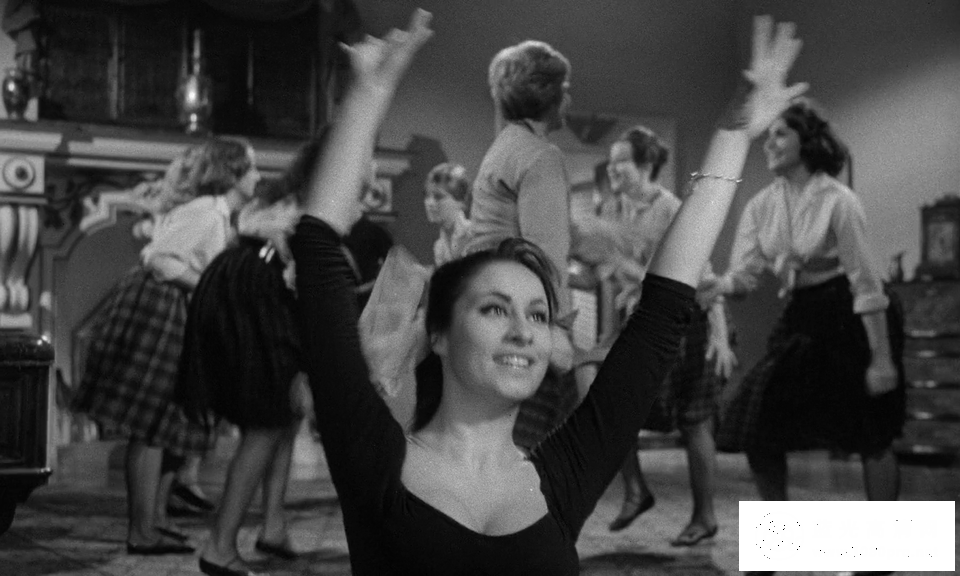 吸血鬼的爱人 The.Vampire.and.the.Ballerina.1960.ITALIAN.1080p.BluRay.x264.DTS-FGT 7.90GB-4.png