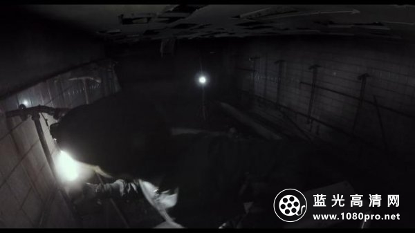 昆池岩/鬼病院:灵异直播 Gonjiam.Haunted.Asylum.2018.KOREAN.1080p.BluRay.REMUX.AVC.DTS-HD.MA.5.1-FGT 25.20GB-4.png
